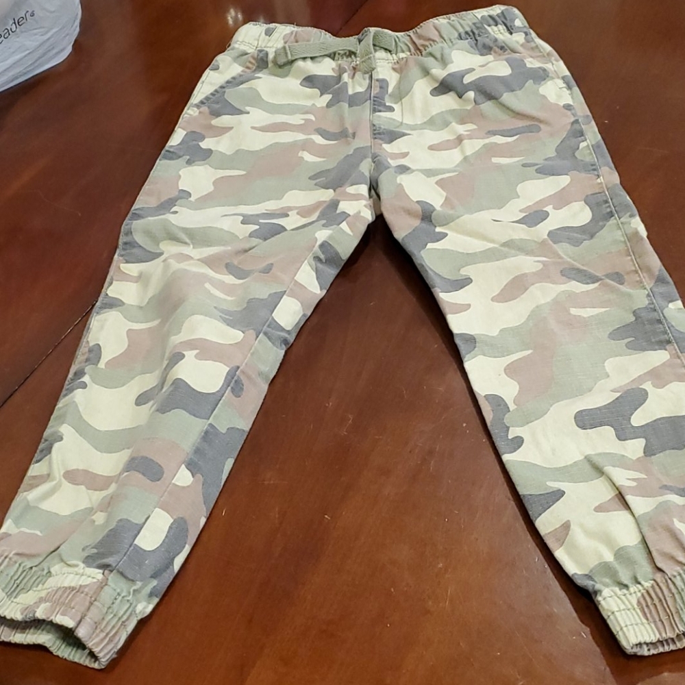 Children's Place Jogger style pants